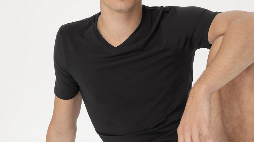 hessnatur Herren T-Shirt Regular PURE BALANCE aus Bio-Baumwolle und TENCEL™ Modal - schwarz - Größe 8