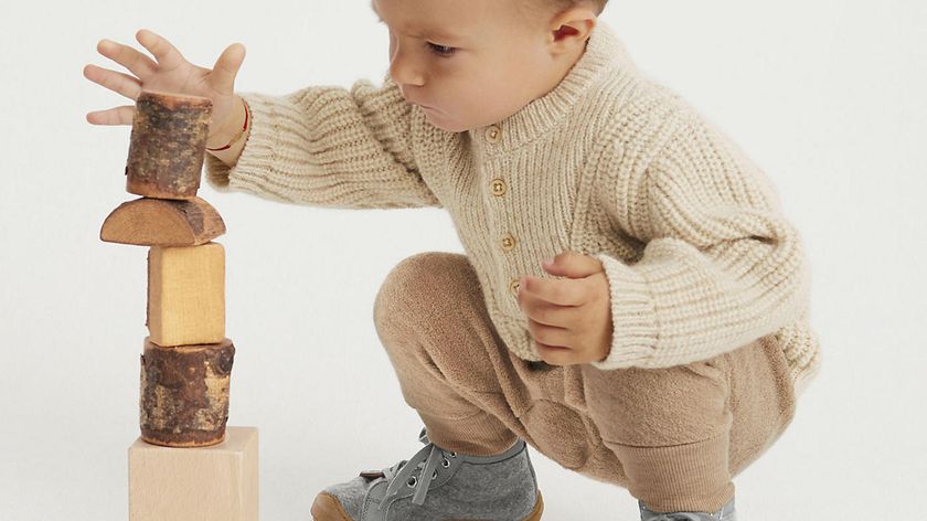 hessnatur Baby Pullover aus Bio-Merinowolle mit Alpaka - beige - Größe 62/68