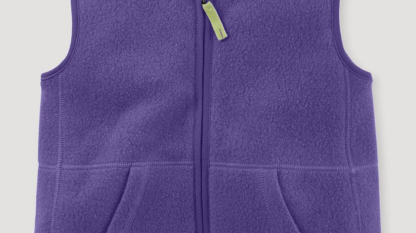 hessnatur Kinder Fleece Weste Regular aus Bio-Baumwolle - lila - Größe 134/140