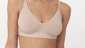 hessnatur Damen Triangel-BH aus Bio-Baumwolle und Tencel™Modal - rosa - Größe 85C