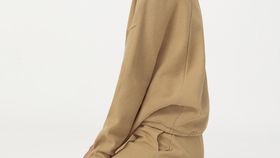 hessnatur Loungewear Oversized Sweatshirt aus Bio-Baumwolle mit Kapok - beige - Größe M