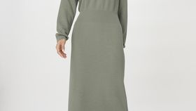 hessnatur Damen Strickkleid Midi Relaxed aus Bio-Baumwolle - grün - Größe 36