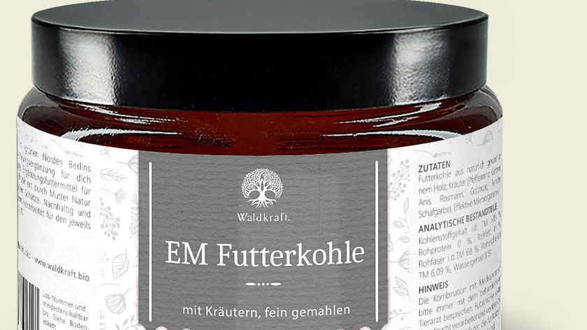 EM-Futterkohle für Hunde