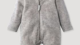 hessnatur Baby Wollfleece-Overall Regular aus Bio-Merinowolle - grau - Größe 62/68