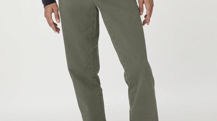 hessnatur Herren Chino LENN Regular aus Bio-Baumwolle - grün - Größe 56