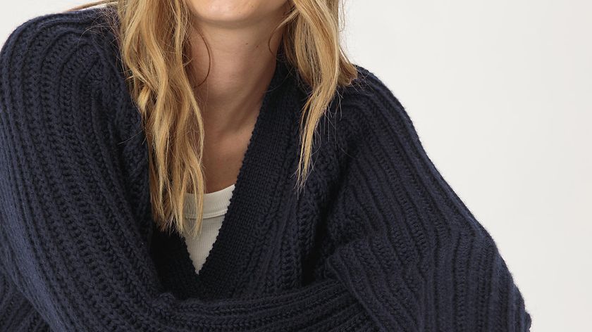 hessnatur Damen Cardigan Relaxed aus Bio-Baumwolle und Bio-Merinowolle - blau - Größe XS