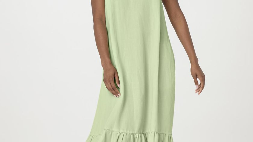 hessnatur Damen Kleid Maxi Relaxed aus TENCEL™ Lyocell mit Leinen - grün - Größe 34