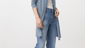 hessnatur Damen Long Strickjacke aus Bio-Merinowolle - blau - Größe 44