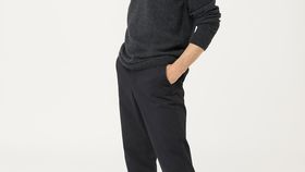 hessnatur Herren Pullover aus Bio-Lambswool - grau - Größe 54