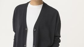 hessnatur Damen Strickjacke aus Bio-Schurwolle mit Kaschmir - schwarz - Größe M