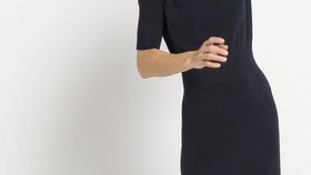 hessnatur Damen Strickkleid aus Bio-Baumwolle - blau - Größe 34