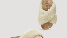 hessnatur Damen Teddy-Pantolette BetterRecycling - natur - Größe 41