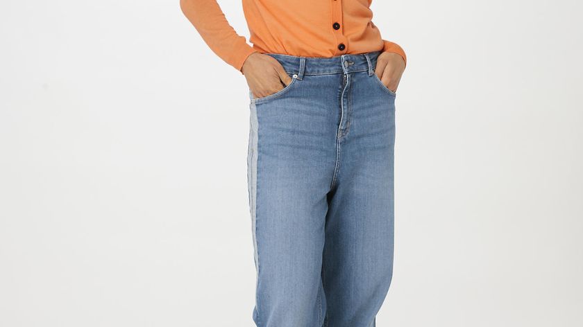 hessnatur Damen Strickjacke Regular aus Bio-Merinowolle - orange - Größe 46