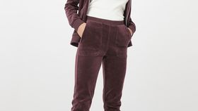 hessnatur Damen Nicki Loungehose aus Bio-Baumwolle - lila - Größe 48