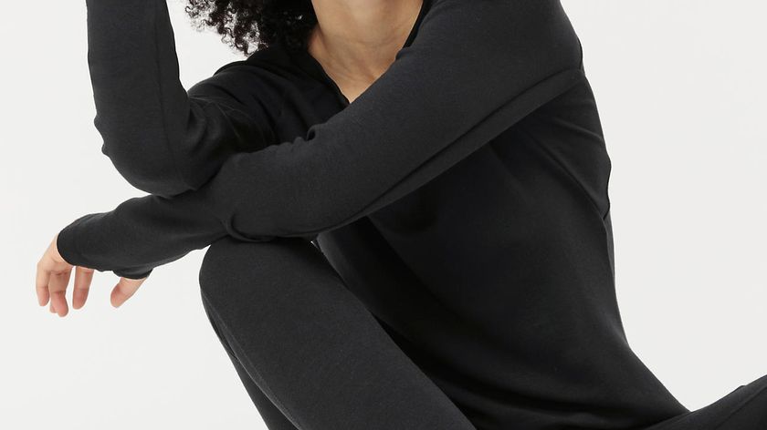 hessnatur Loungewear Sweatshirt ACTIVE COMFORT aus TENCEL™Modal - schwarz - Größe 42