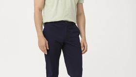 hessnatur Herren Chino Modern Fit aus Bio-Baumwolle mit Hanf - blau - Größe 46