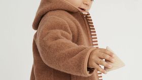 hessnatur Baby Wollfleece Jacke aus Bio-Merinowolle - braun - Größe 98/104