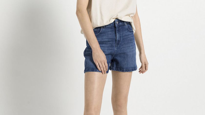 hessnatur Damen Jeansshorts aus Bio-Denim - blau - Größe 28