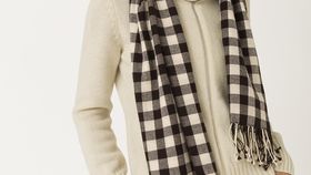 hessnatur Damen Karoschal aus Schurwolle - braun - Größe 60x200 cm