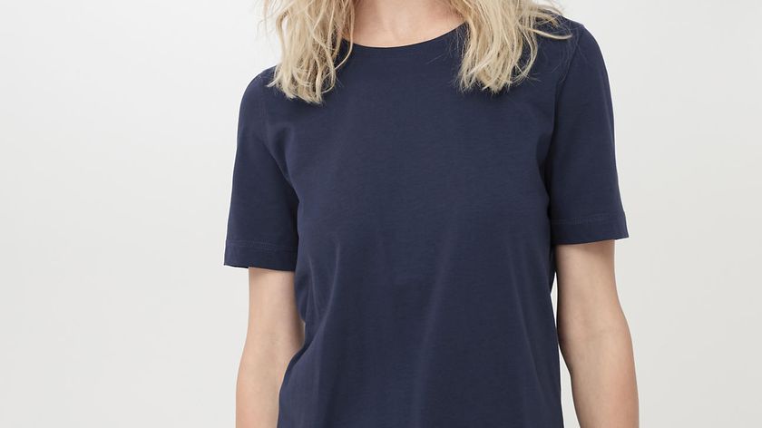 hessnatur Damen Kurzarm-Schlafshirt aus Bio-Baumwolle - blau - Größe 36