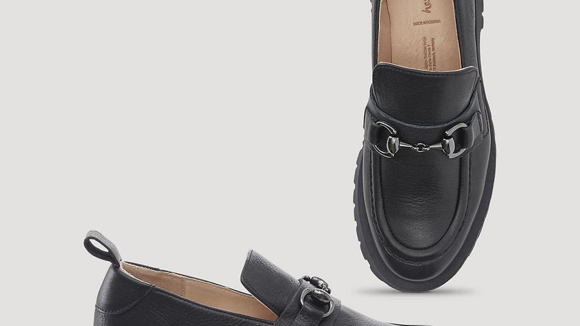 hessnatur Damen Loafer mit Schmuck - schwarz - Größe 40