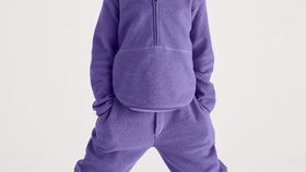 hessnatur Kinder Fleece Hose Regular aus Bio-Baumwolle - lila - Größe 98/104