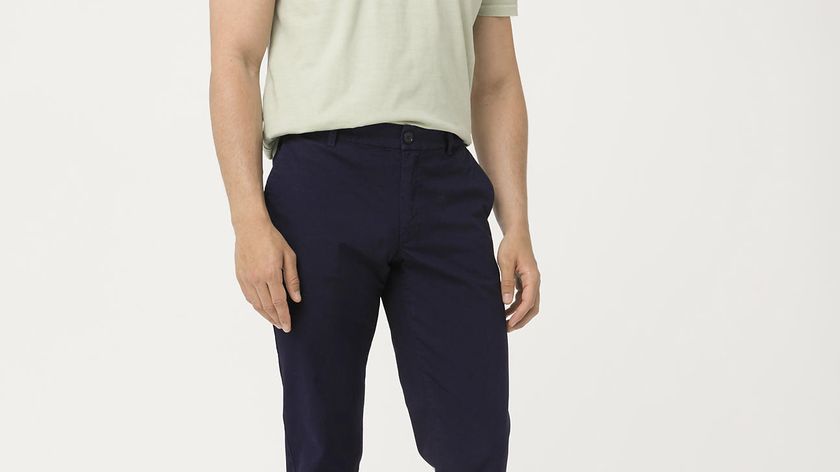 hessnatur Herren Chino Modern Fit aus Bio-Baumwolle mit Hanf - blau - Größe 48