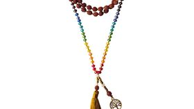 Mala "Chakra Baum des Lebens" Rudraksha/Glassperlen mit Messinganhänger 52cm