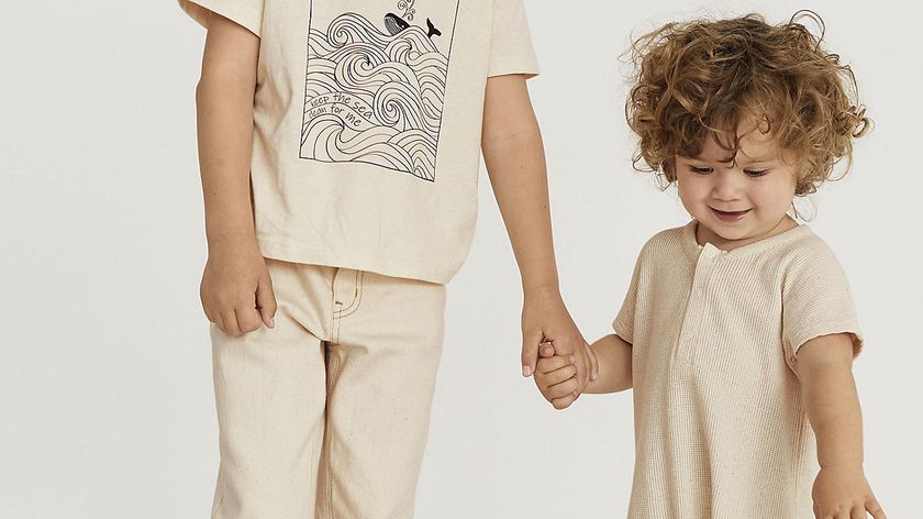 hessnatur Kinder Jeans ungefärbt aus Bio-Baumwolle mit Hanf - natur - Größe 164