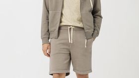 hessnatur Herren Sweatshorts mineralgefärbt aus Bio-Baumwolle - grau - Größe 56