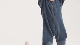 hessnatur Baby Wollfleece Overall aus Bio-Merinowolle mit Softshell - blau - Größe 98/104