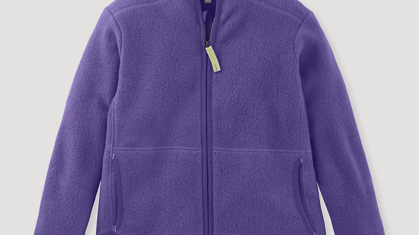 hessnatur Kinder Fleece Jacke Regular aus Bio-Baumwolle - lila - Größe 134/140