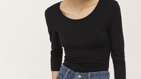 hessnatur Damen Shirt aus TENCEL™Modal - schwarz - Größe 42