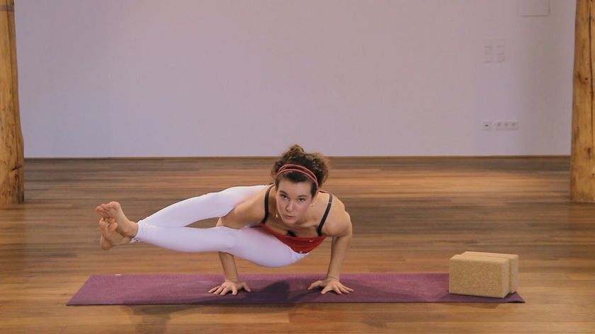 Ashtavakrasana-Sequenz