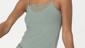 hessnatur Damen Spaghetti Top Regular PURE SENSE aus Bio-Baumwolle und Tencel™ Modal - grün - Größe L