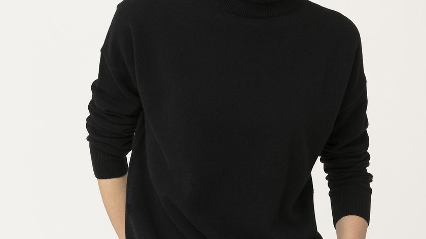 hessnatur Damen Rollkragenpullover aus Bio-Schurwolle mit Kaschmir - schwarz - Größe XS