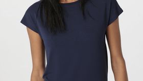 hessnatur Damen Schlafshirt Regular PURE FLOW aus TENCEL™ Modal - blau - Größe 42