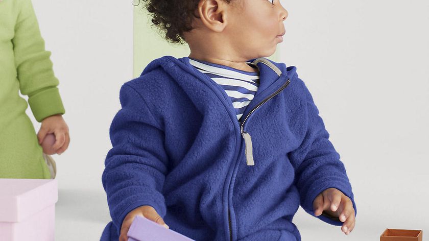 hessnatur Baby Fleece Overall Regular aus Bio-Baumwolle - blau - Größe 98