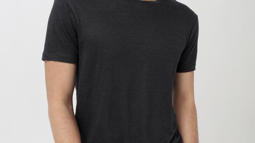 hessnatur Herren Shirt aus Leinen - schwarz - Größe 48