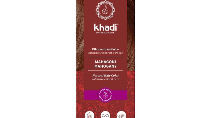 Khadi Mahagoni: Intensive Haarfarbe für natürlichen Glanz