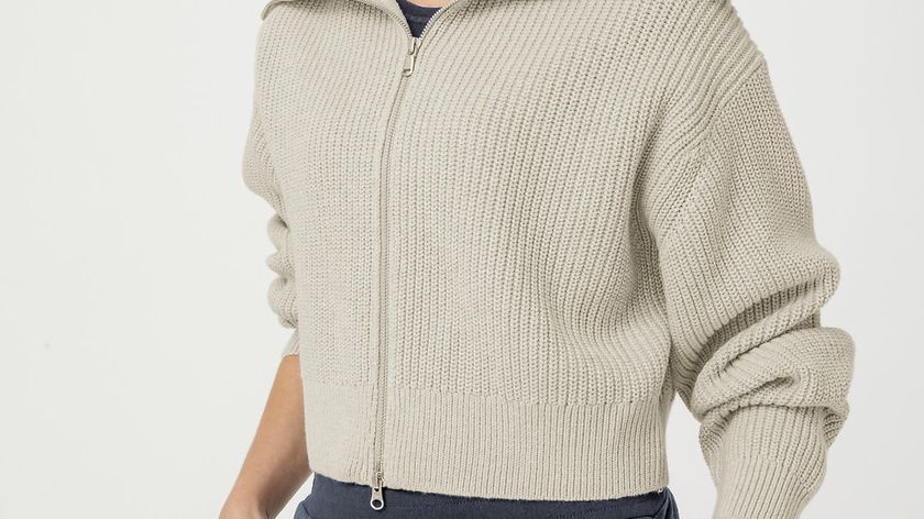 hessnatur Damen BetterRecycling Strickjacke aus Bio-Baumwolle - grau - Größe L