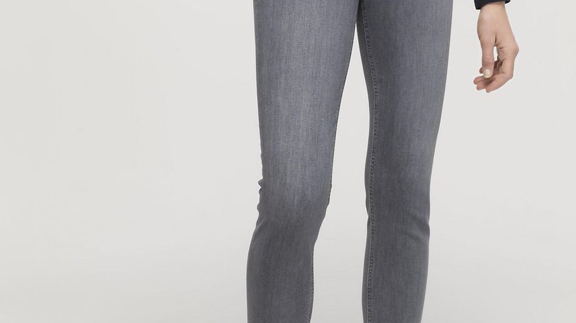 hessnatur Damen Jeans Lea Slim Fit aus Bio-Denim - grau - Größe 26/30