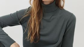 hessnatur Damen Rollkragenpullover aus Bio-Merinowolle - grün - Größe 44