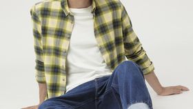 hessnatur Herren Flanell-Karohemd Regular Fit aus Bio-Baumwolle - grün - Größe M (41/42)