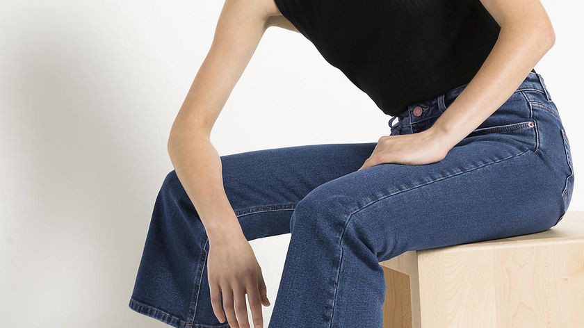 hessnatur Damen BetterRecycling Jeans Flared aus Bio-Denim - blau - Größe 29/29